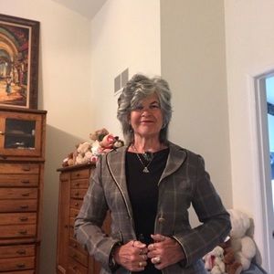 Meet your Posher, Janet